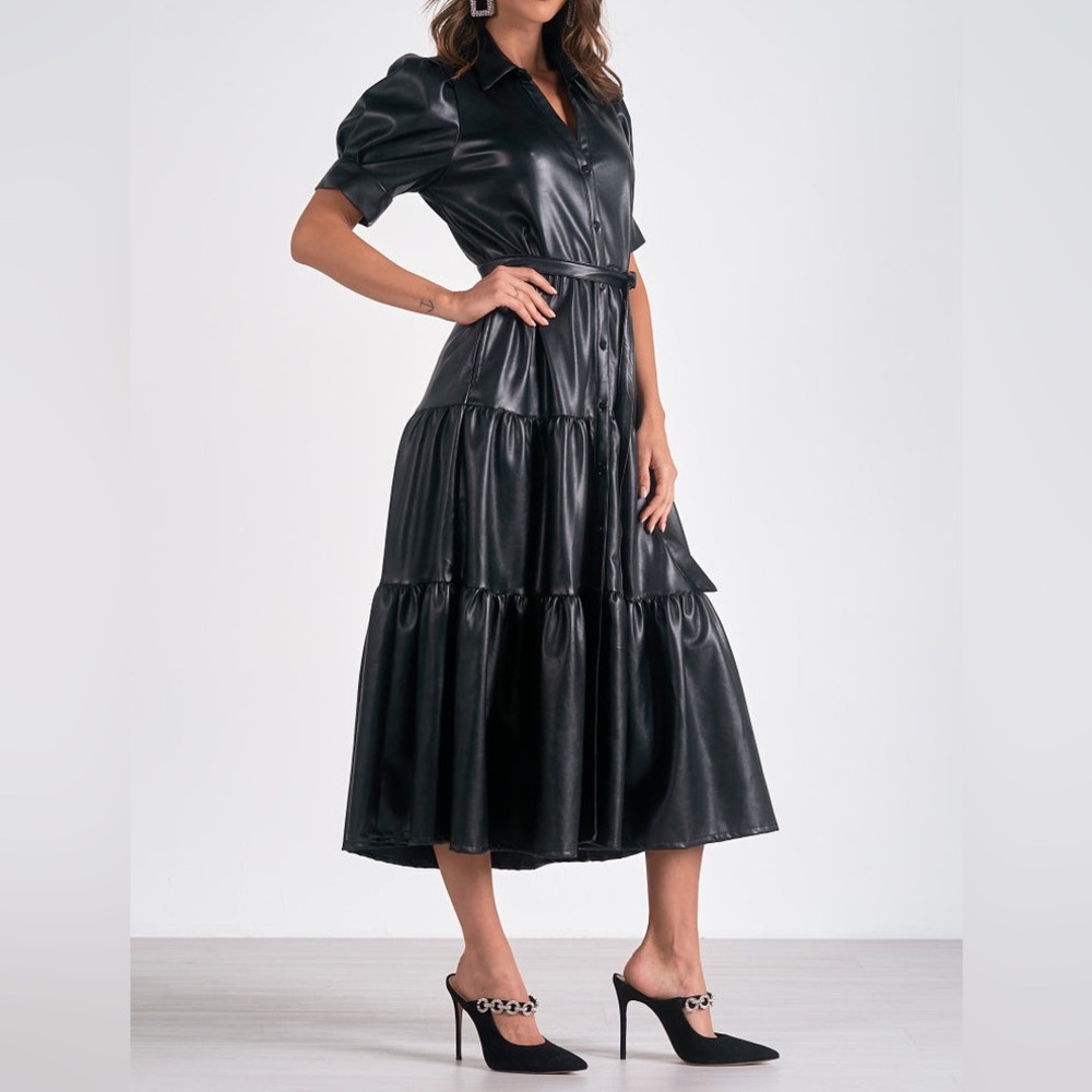 Elegant Black Midi Dress - Picture 2 of 10